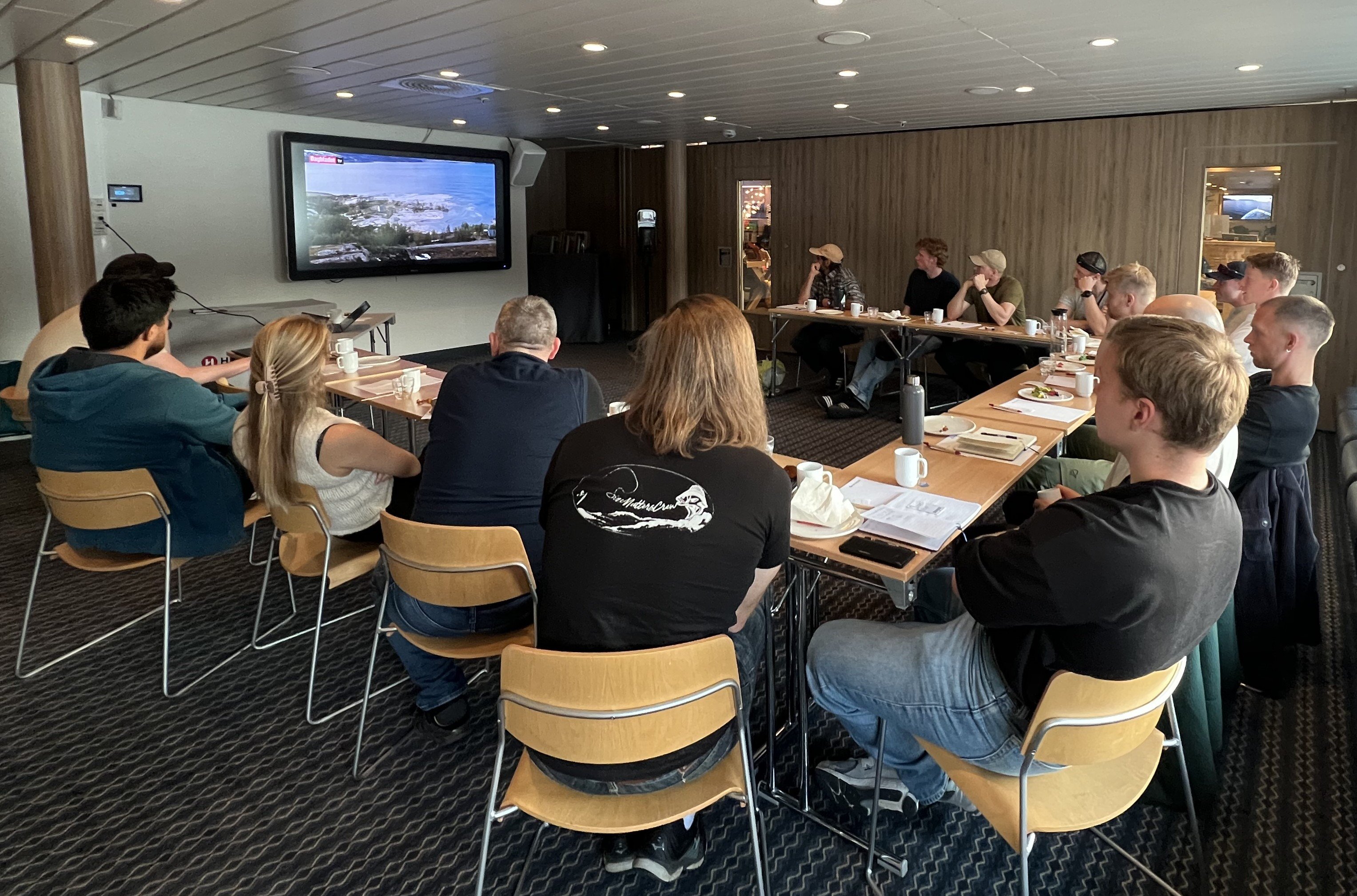 Studenter på vei til øvelse i Finnmark