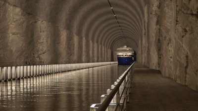 Innsiden av en skipstunnel